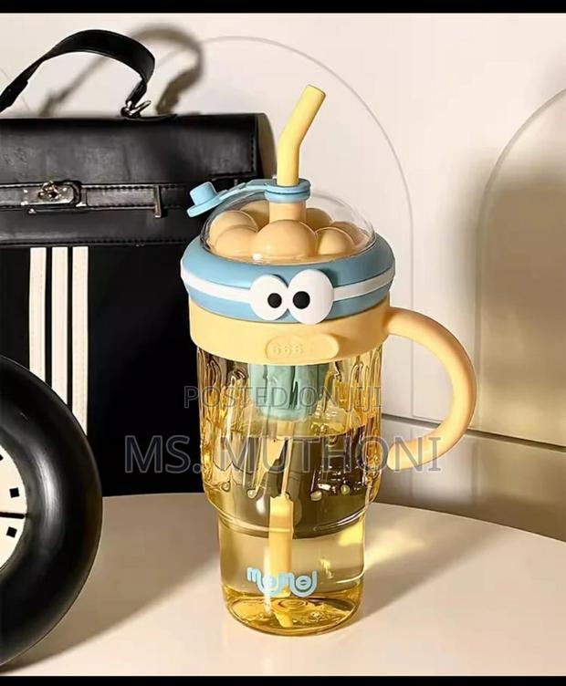 Ice-Cream Cup/Milkshake Cup With Infuser Straw - thumbnail 5