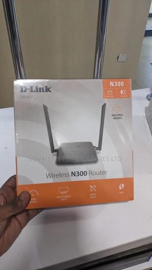D-Link DIR612 Wireless N300 Router - main view