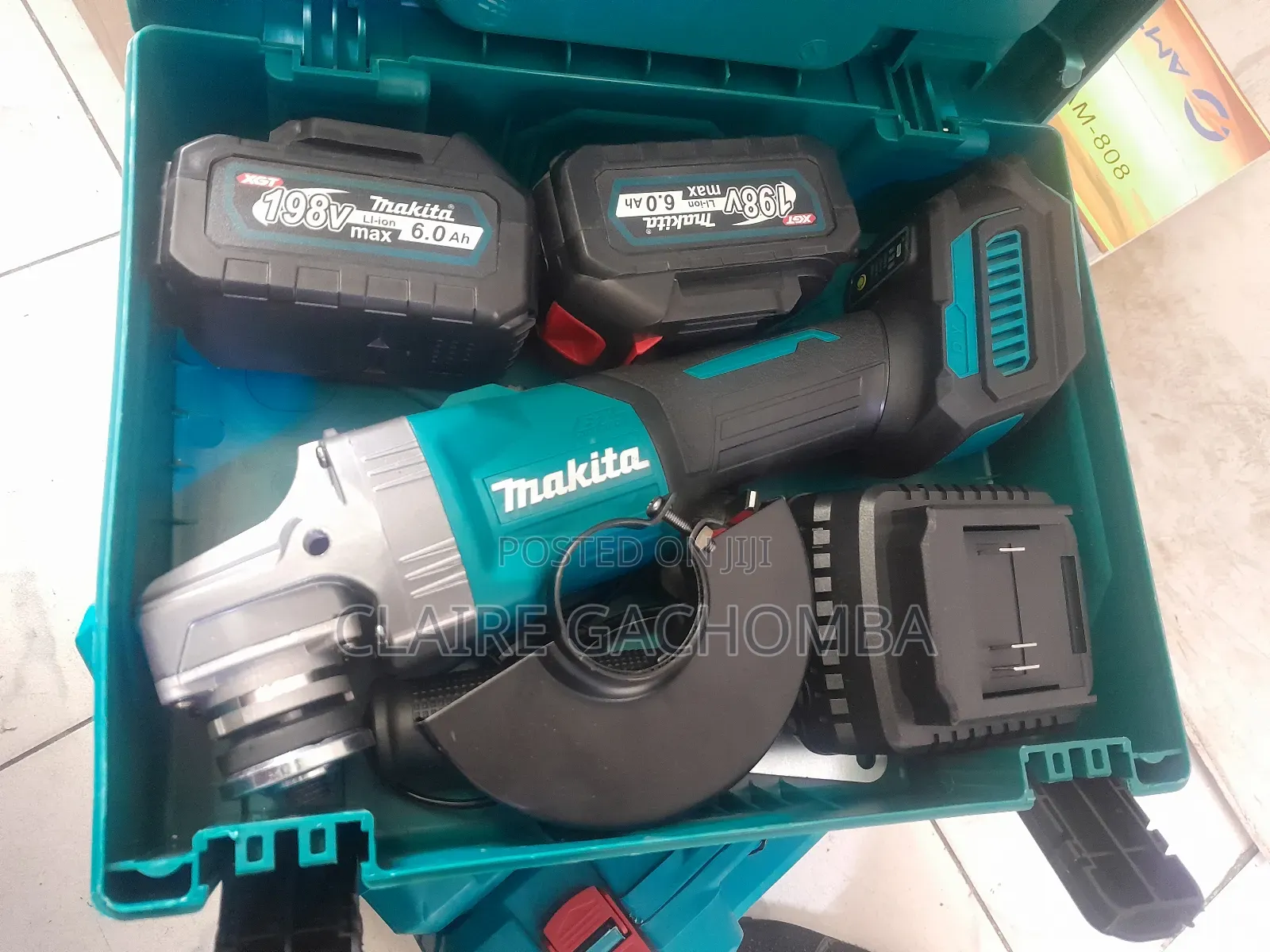Makita 186V Cordless Angle Grinder