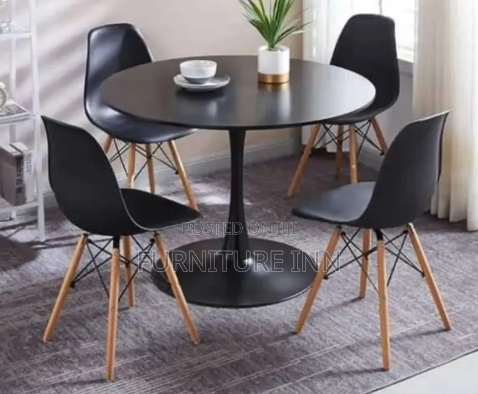 Eames Table and 4 Seat