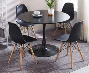 Eames Table and 4 Seat