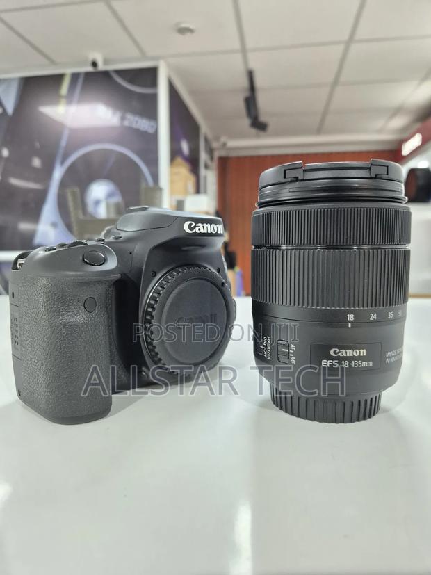 Canon EOS 90D DSLR Camera With 18-135mm ( Ex US) - thumbnail 2