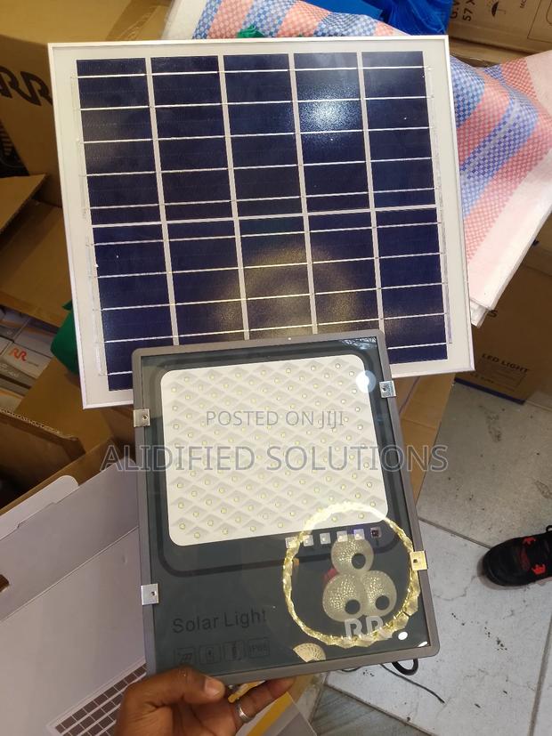 RR Solar Floodlight 200w - thumbnail 5
