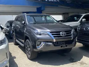 Toyota Fortuner 2018 Brown
