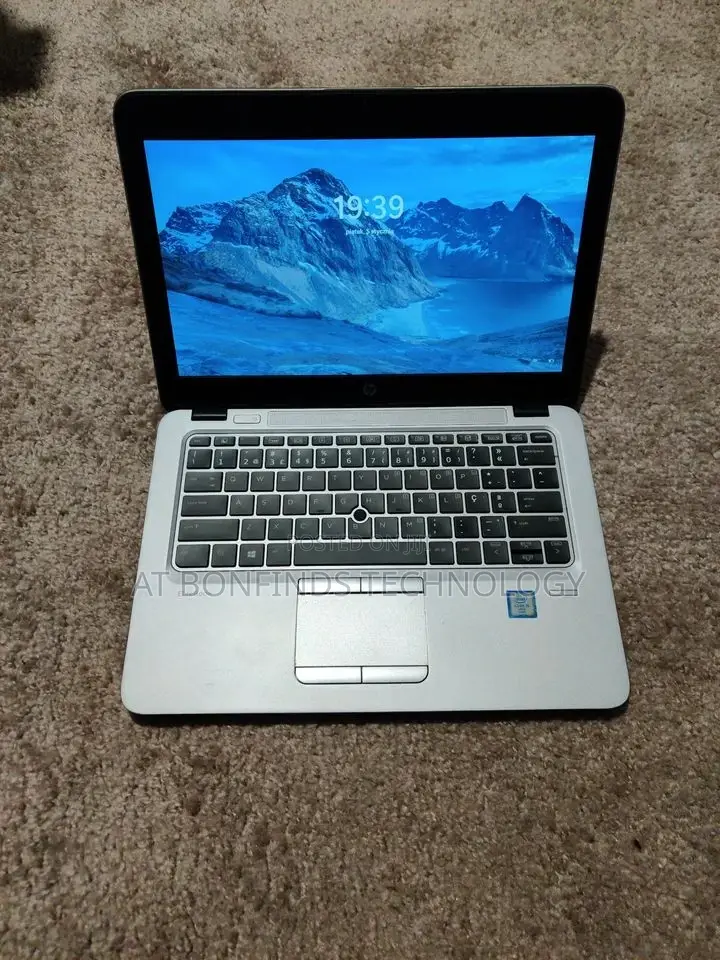 Laptop HP EliteBook 820 G3 8GB Intel Core I5 SSD 256GB