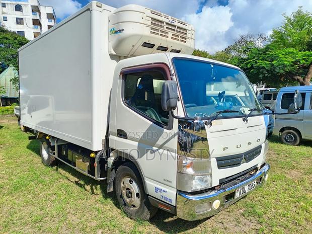Mitsubishi Canter - thumbnail 3