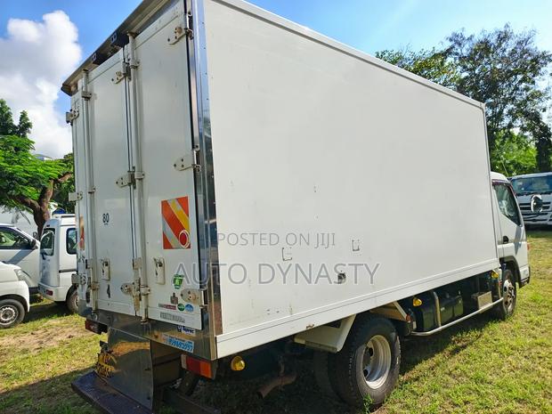 Mitsubishi Canter - thumbnail 5
