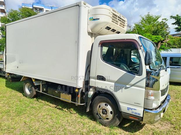 Mitsubishi Canter - thumbnail 6