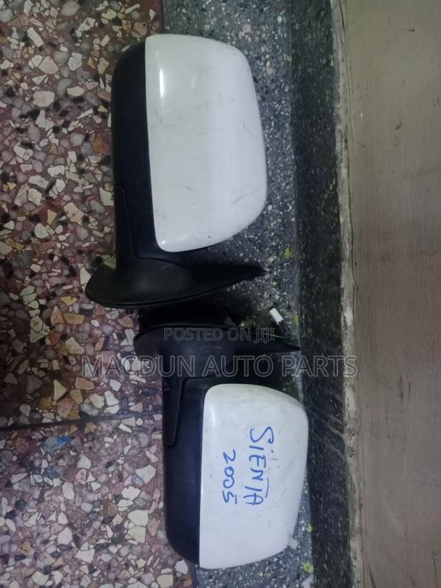 Toyota Sienta Sidemirrors