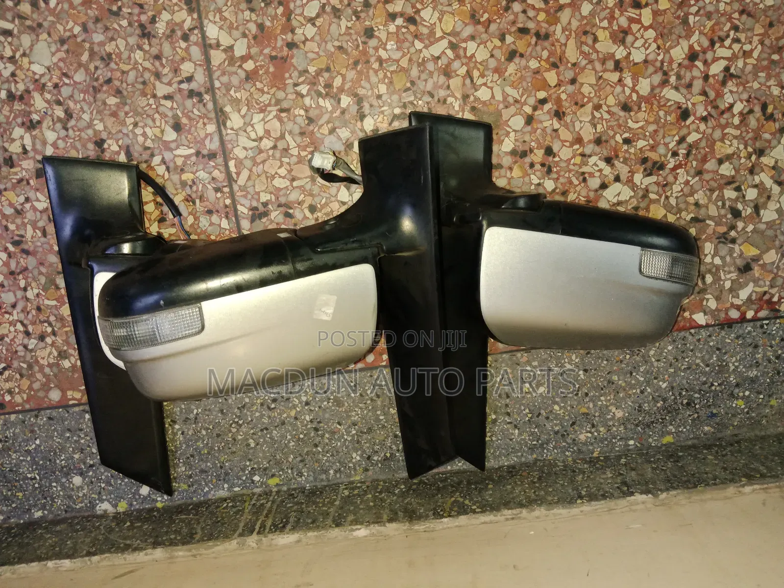 Nissan Serena Sidemirror