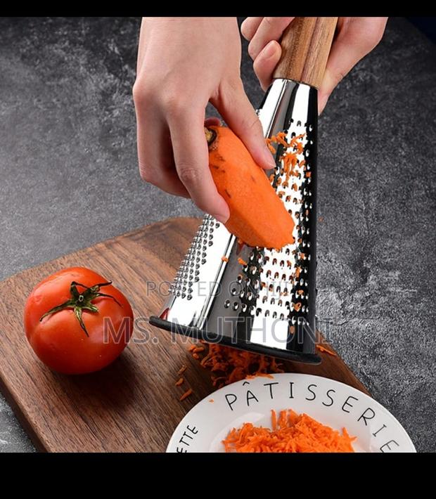 3_sided Manual Vegetable Shredder/Grater - thumbnail 4