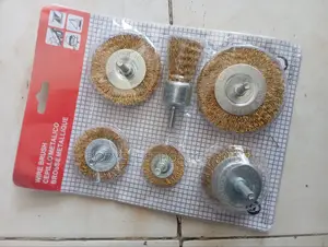 Wire Brush Wire Brush