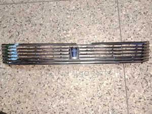 Toyota Voxy 2002 2003 Grill