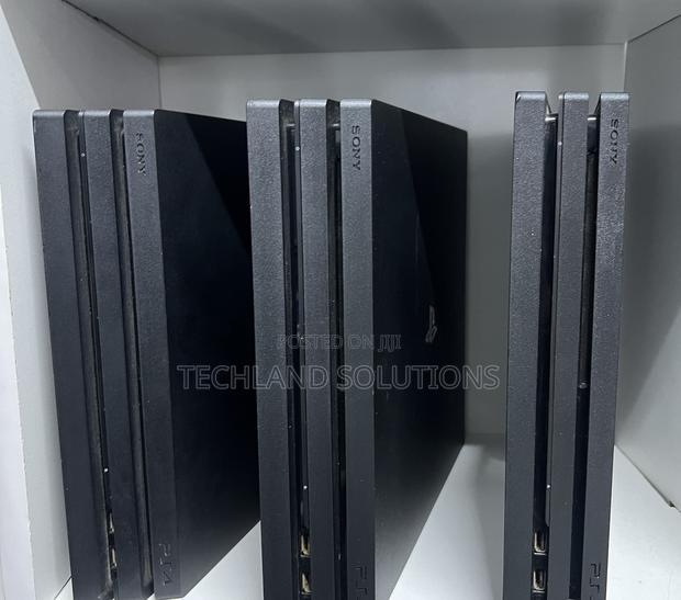 Ex Uk Ps4 Pro - main view