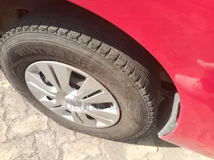 Nissan Caravan (Urvan) 2017 Red