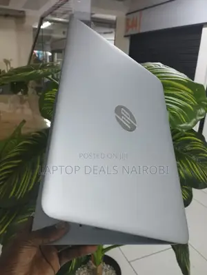 Laptop HP EliteBook 820 G4 8GB Intel Core I7 SSD 256GB