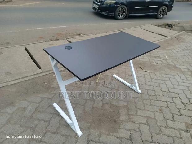 Office Desk Office Desk 4fts - main view