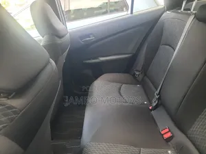 Toyota Prius 2018 Silver