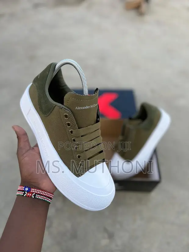 スニーカー ALEXANDER MCQUEEN Olive Green Plimsoll Sneakers Green McQueen Sneakers for Men | Lyst