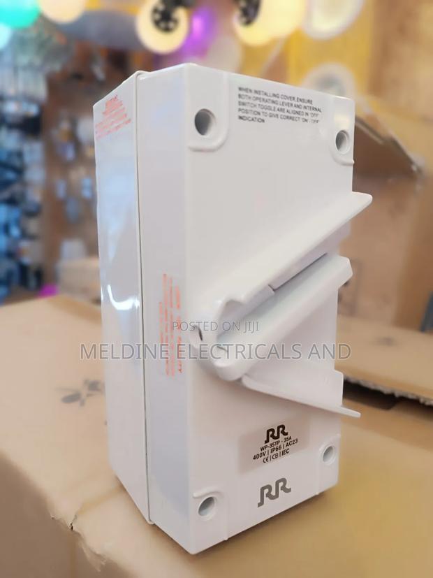 RR Isolator Switch 35a/63a Waterproof - thumbnail 4