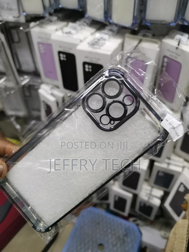 Clear Transparent iPhone 14 Pro Max Case With Black Border - - thumbnail 3