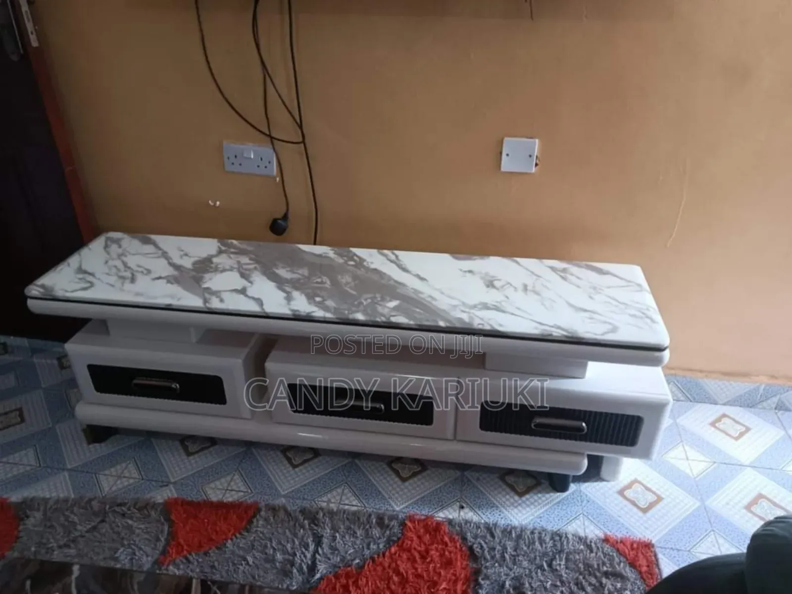 Executive Pure Marble Tv Stand