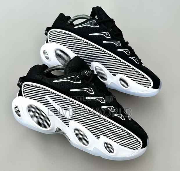 Nocta Sneaker’S