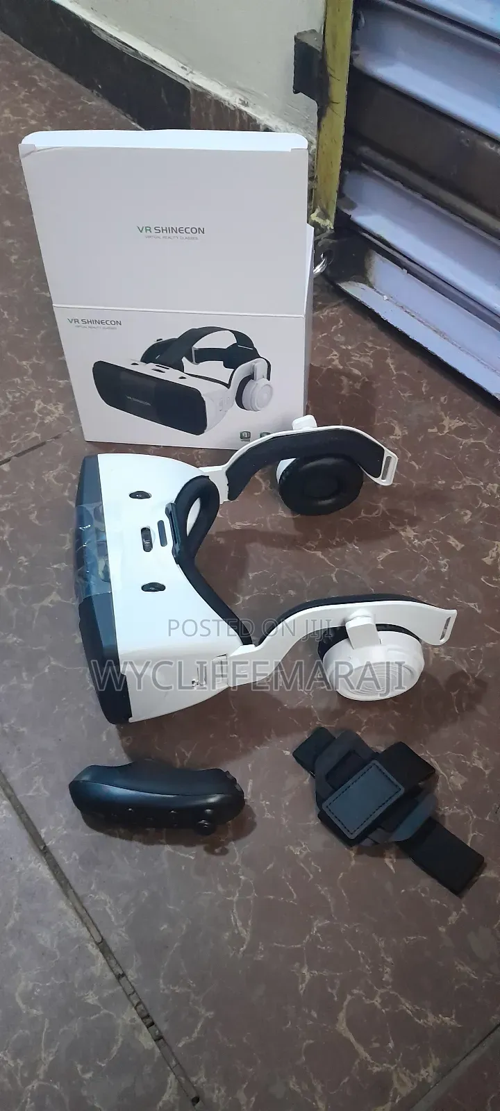 Virtual Reality Glass With Headphone and Remote