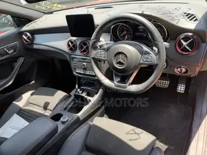 Mercedes-Benz CLA-Class CLA 250 4MATIC Sedan 2017 Red
