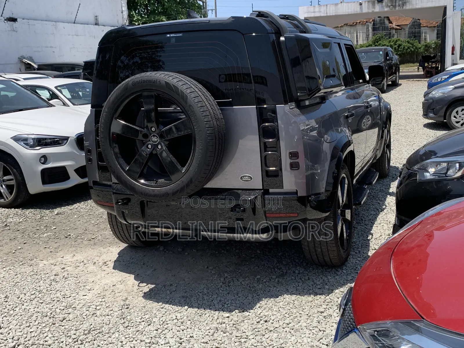 Land Rover Defender X-Dynamic SE 2023 Gray