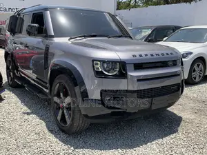 Land Rover Defender X-Dynamic SE 2023 Gray