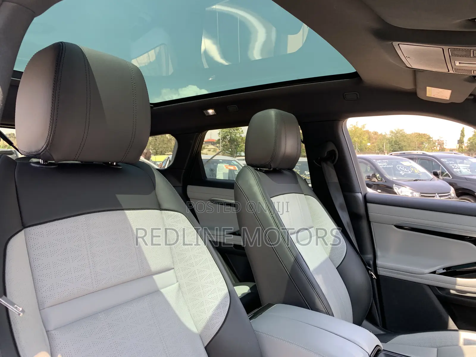 Land Rover Range Rover Evoque HSE 4x4 5-Door 2018 Red