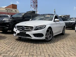 Mercedes-Benz C200 2018 Off white
