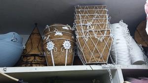 Beautify Your Outdoor With Unique Vases - thumbnail 2