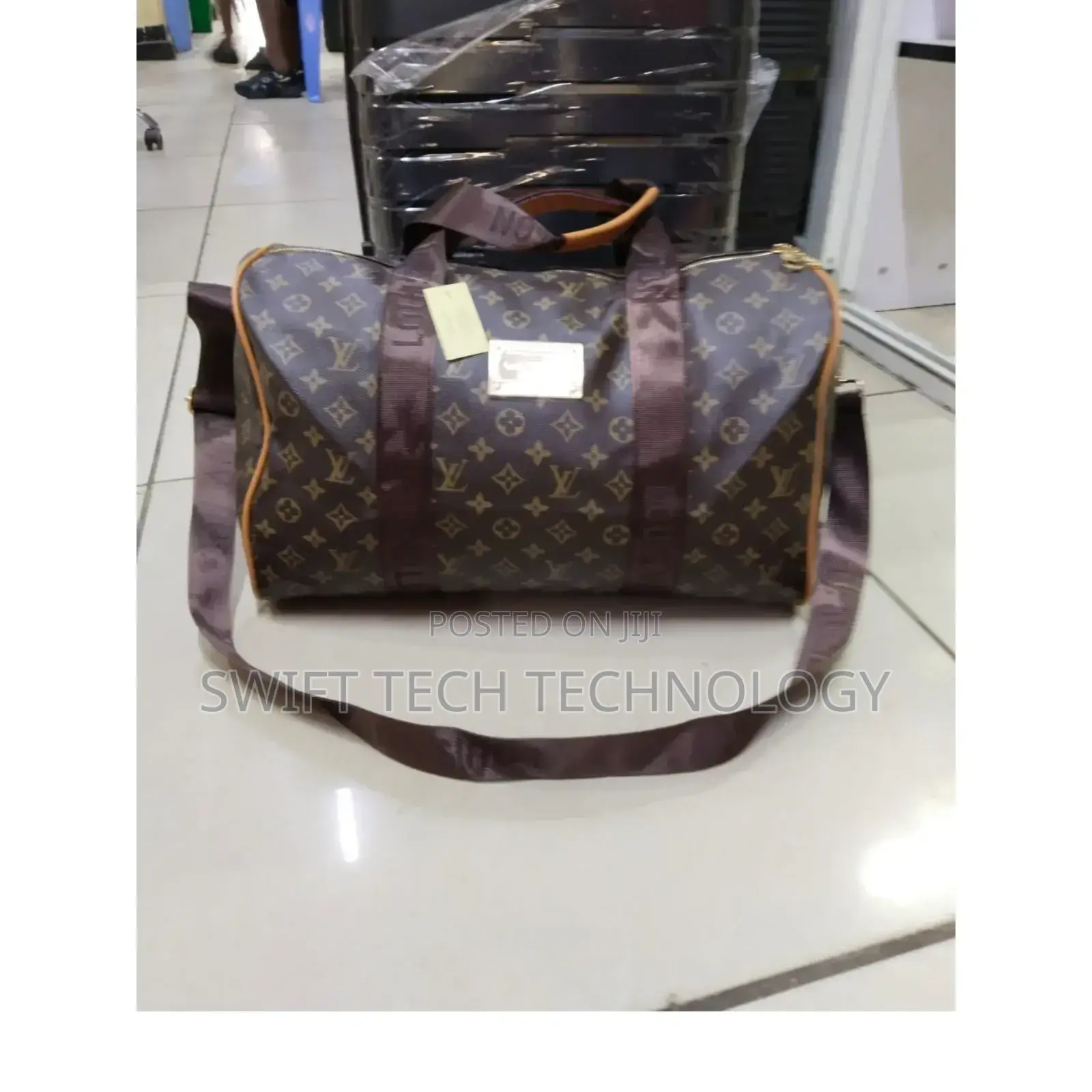 Travelling Bags/ Louis Vuitton Travel Bag