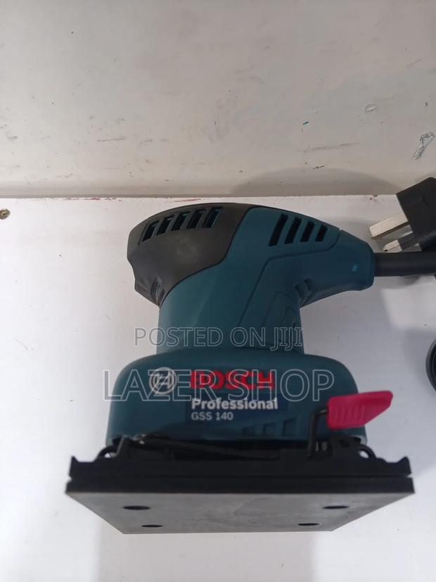Bosch Palm Sander - thumbnail 4
