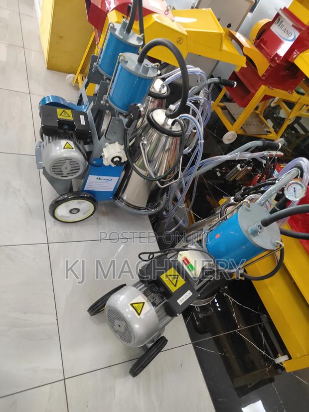 Quality Milking Machine Double Bucket Electric Powered - thumbnail 4