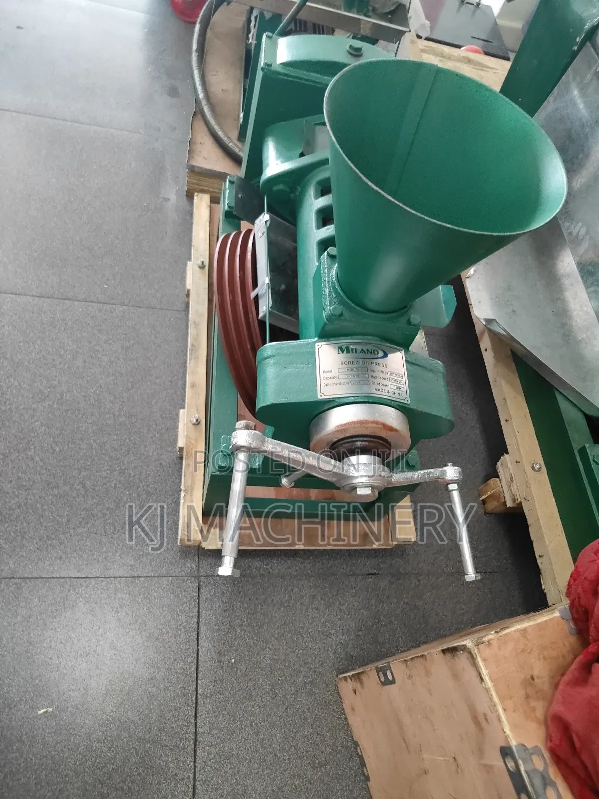 Screw Oil Pressing Machine Single Phase Milano Brand