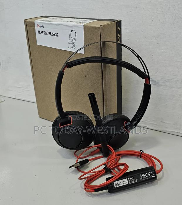Poly Plantronics Blackwire C5220 Black/Red on the Earheadset - thumbnail 6