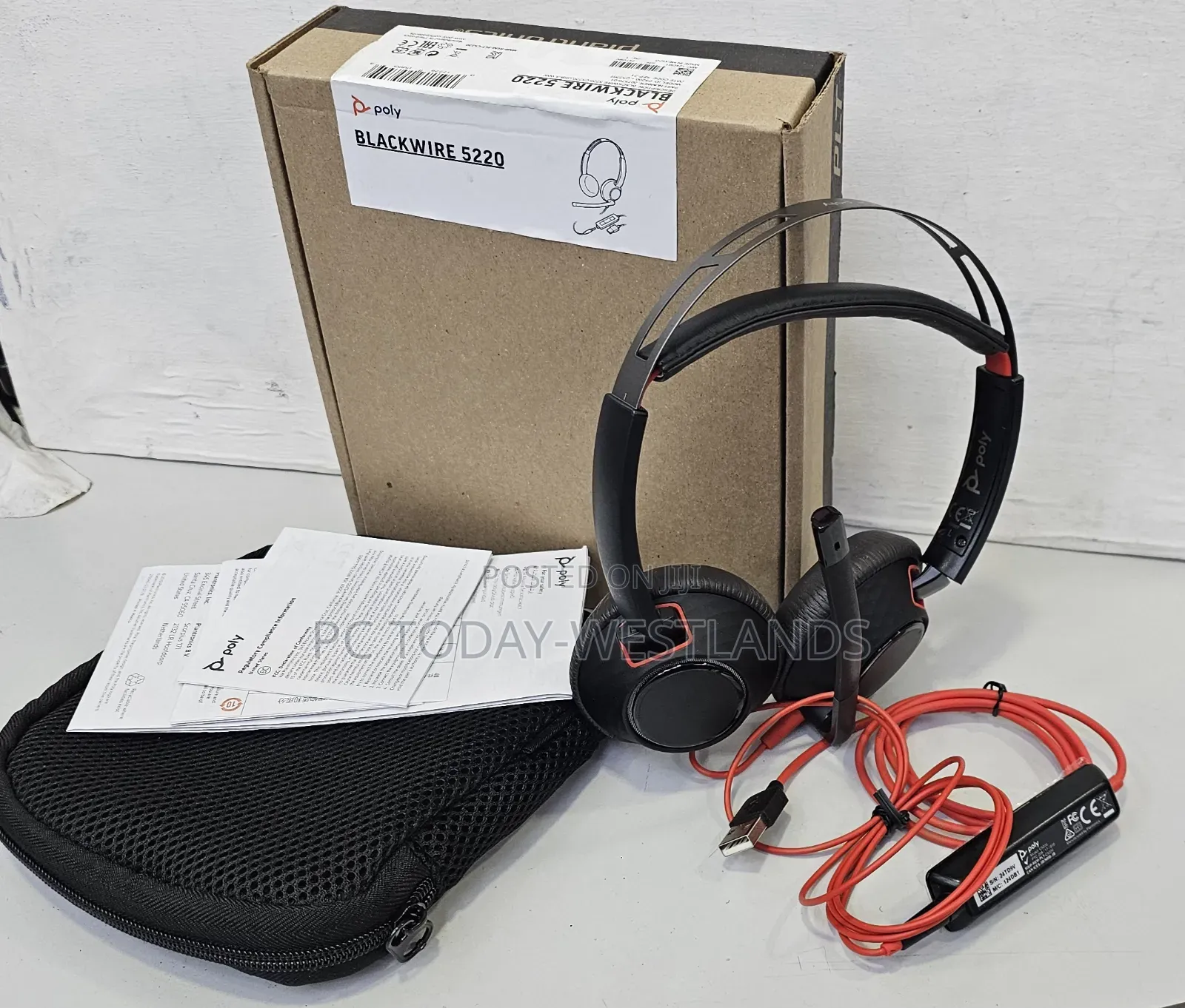 Poly Plantronics Blackwire C5220 Black/Red on the Earheadset