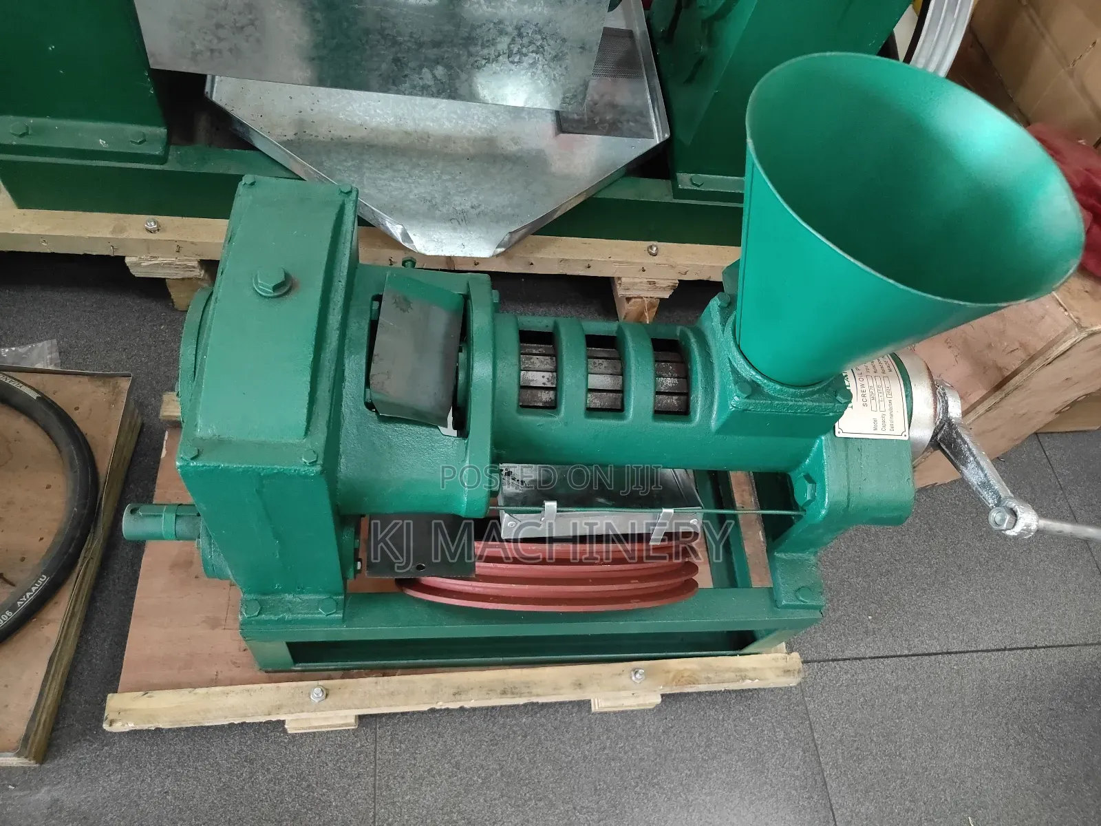 Heavy Duty Screw Cold Oil Pressing Machine 7.5hp.
