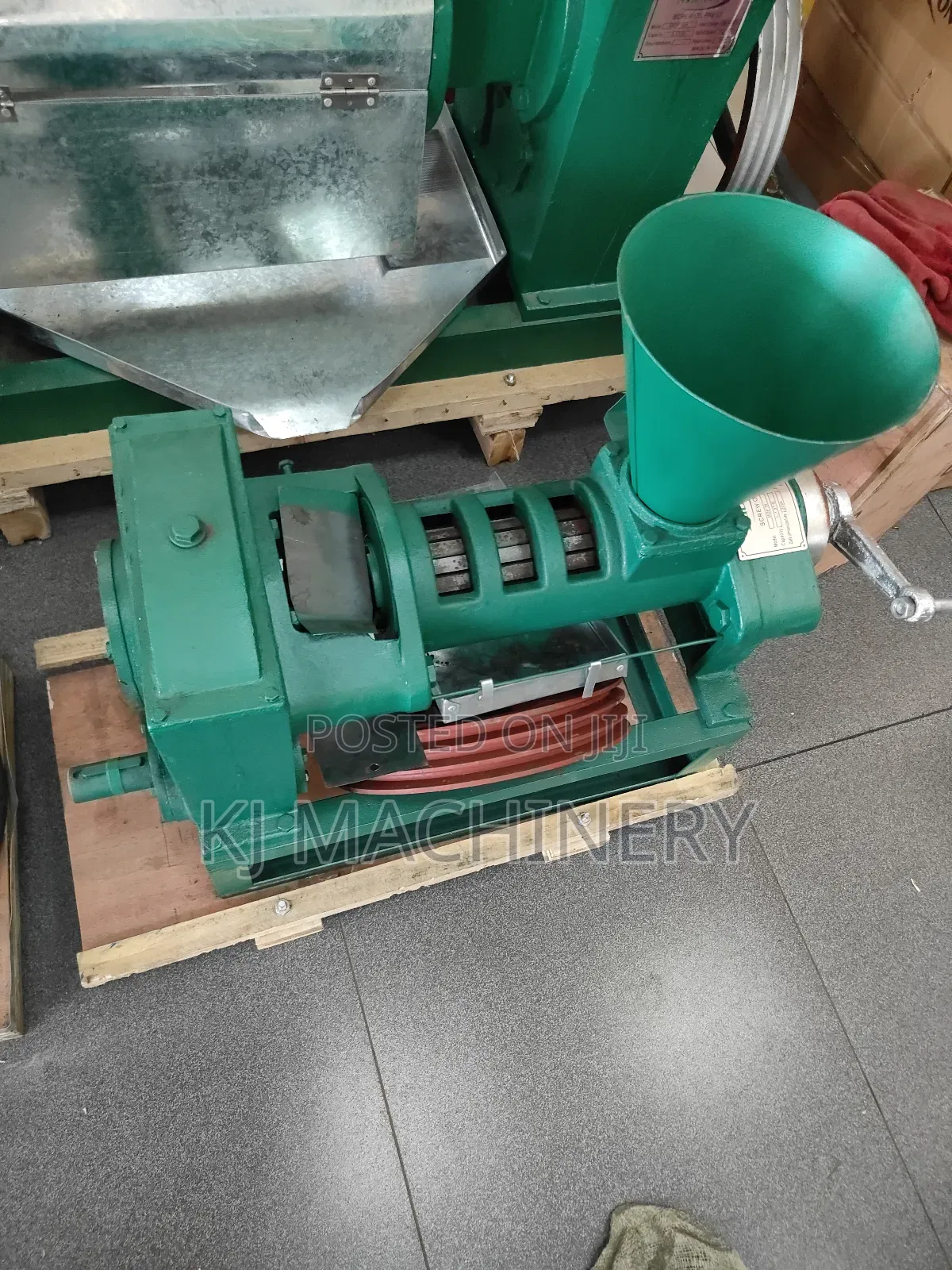 Heavy Duty Screw Cold Oil Pressing Machine 7.5hp.