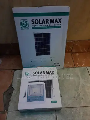 Brand New Solarmax Street Lights 200w.