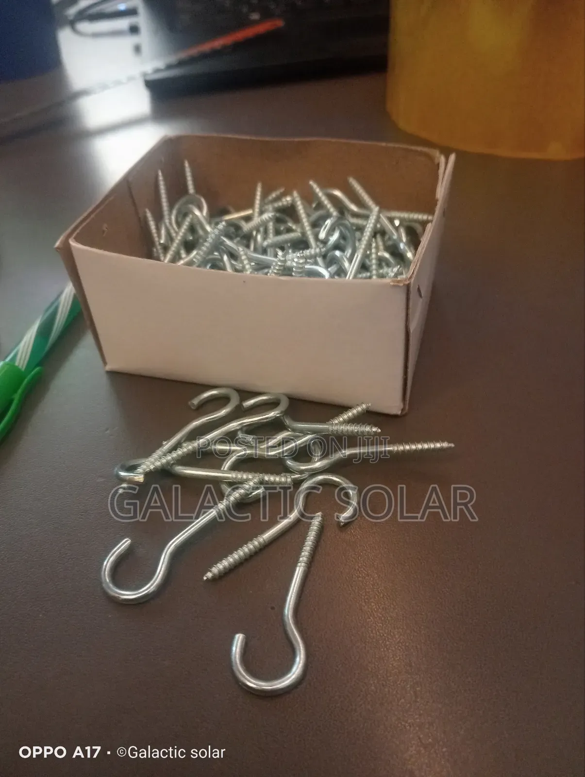 Acoustic Hooks Screws