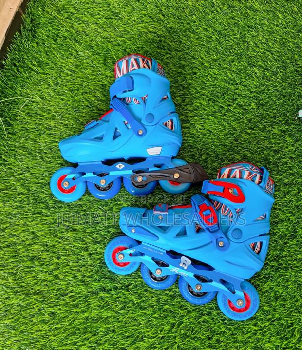 Professional Rubber Wheel Blue Skates Shoes(Size 31-38)