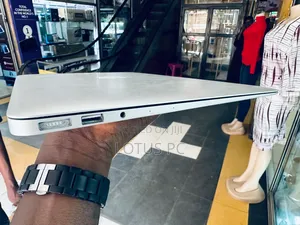Laptop Apple MacBook Air 2015 8GB Intel Core I5 SSD 128GB