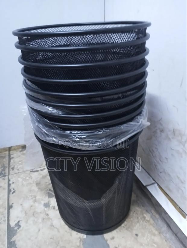 Metal Mesh Dustbin - main view