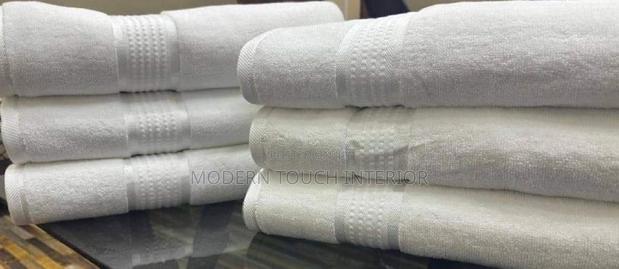 White Medium Cotton Towels