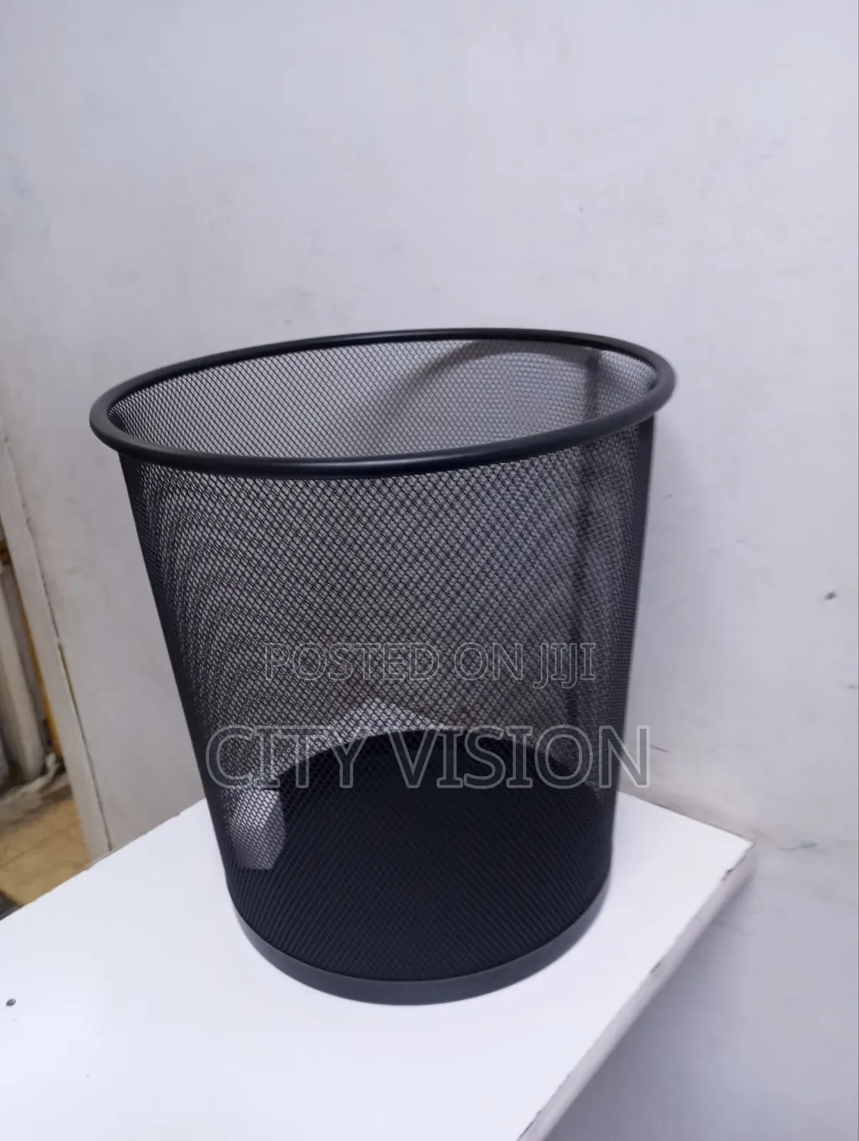 Black Mesh Metallic Dustbin