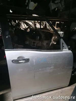 Nissan Serena C26 Front Door